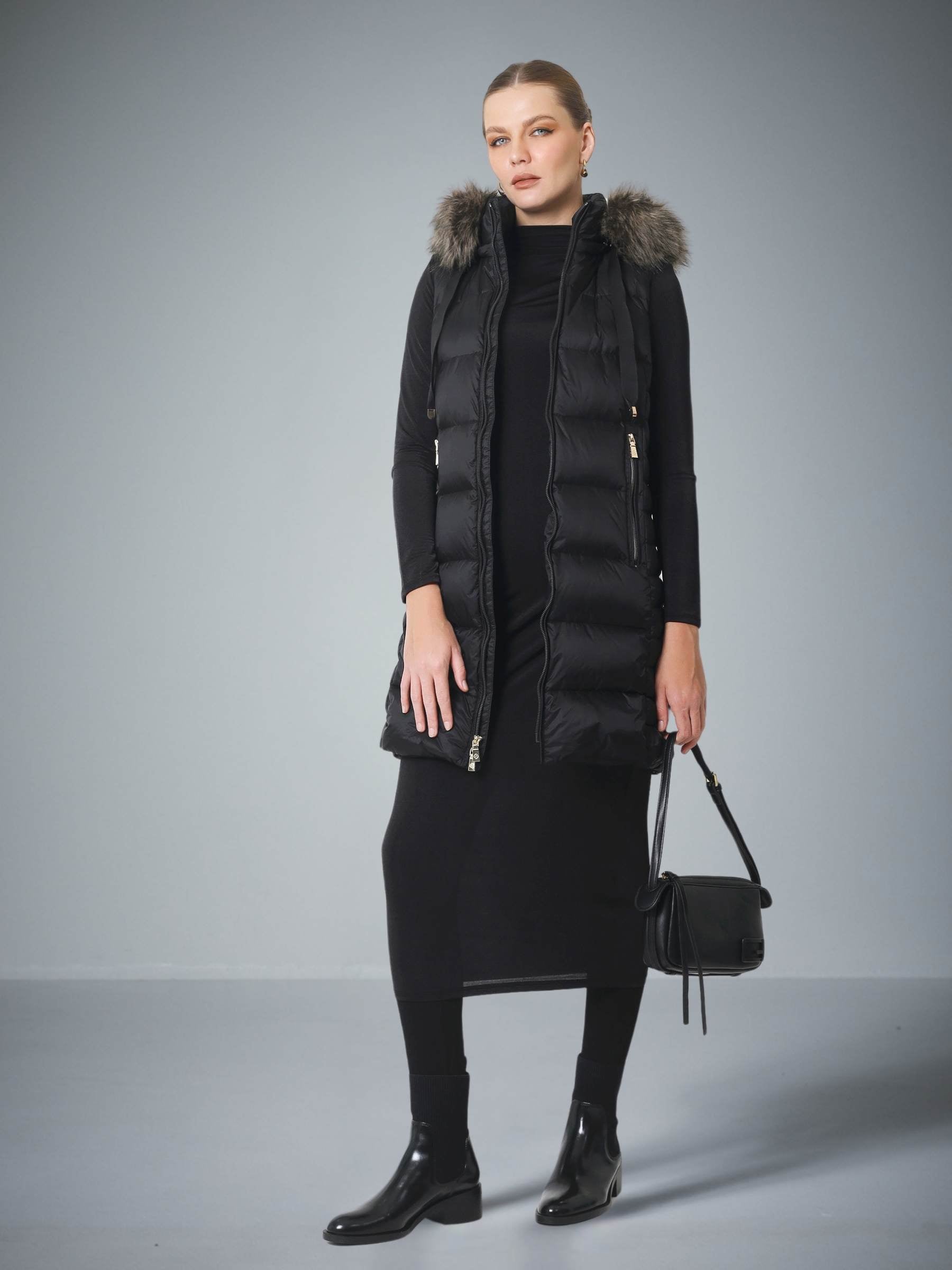 Amorique Down Puffer Vest/Gilet Long Length Womens Removable Hood